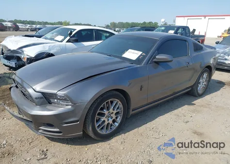 2014 Ford Mustang V6 Premium z USA, uszkodzony, nr VIN 1ZVBP8AM3E5225590